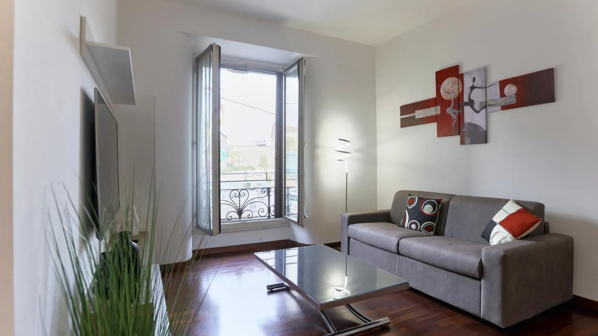 מילאנו Cadorna Cityview Flat - Strategic Position In The Middle Of The Square דירה